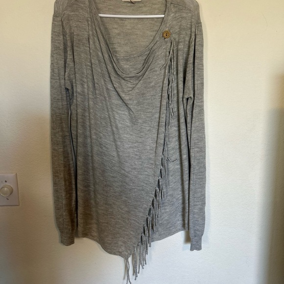 Knox Rose Large Gray Fringe Long Sleeve one button wrap over - Picture 1 of 7